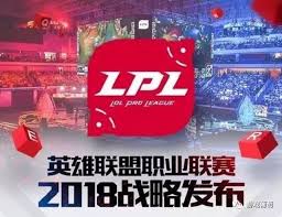 中国大模型技术新进展 DeepSeek与Kimi竞争加剧